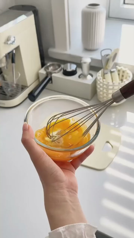 USB rechargeable wireless handheld electric whisk
